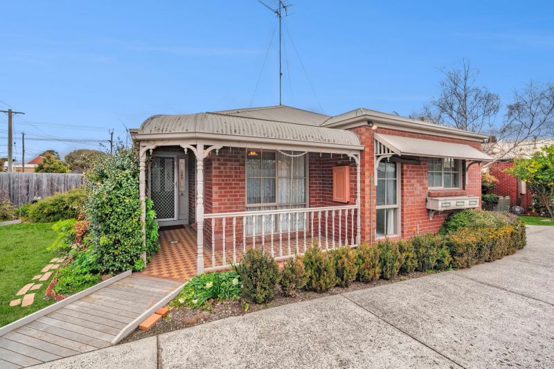 1/3 Allanvale Avenue, Leopold VIC 3224