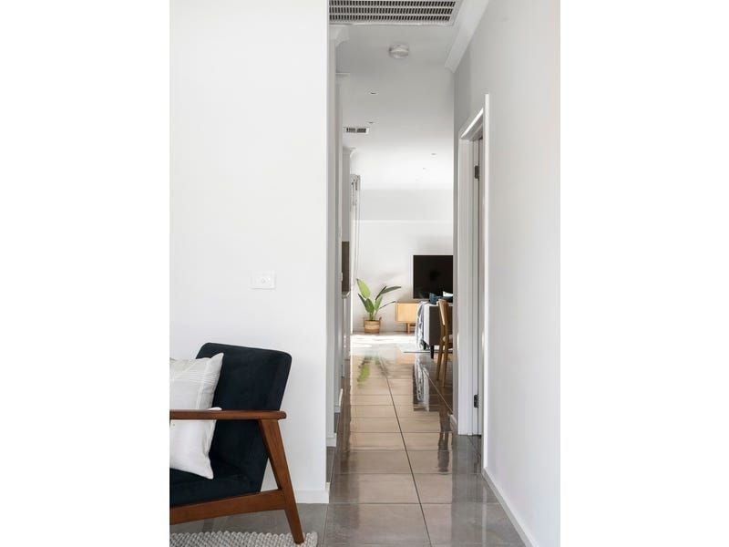 1a Ivanhoe Grove, Malvern East, Malvern East - Thumbnail 5