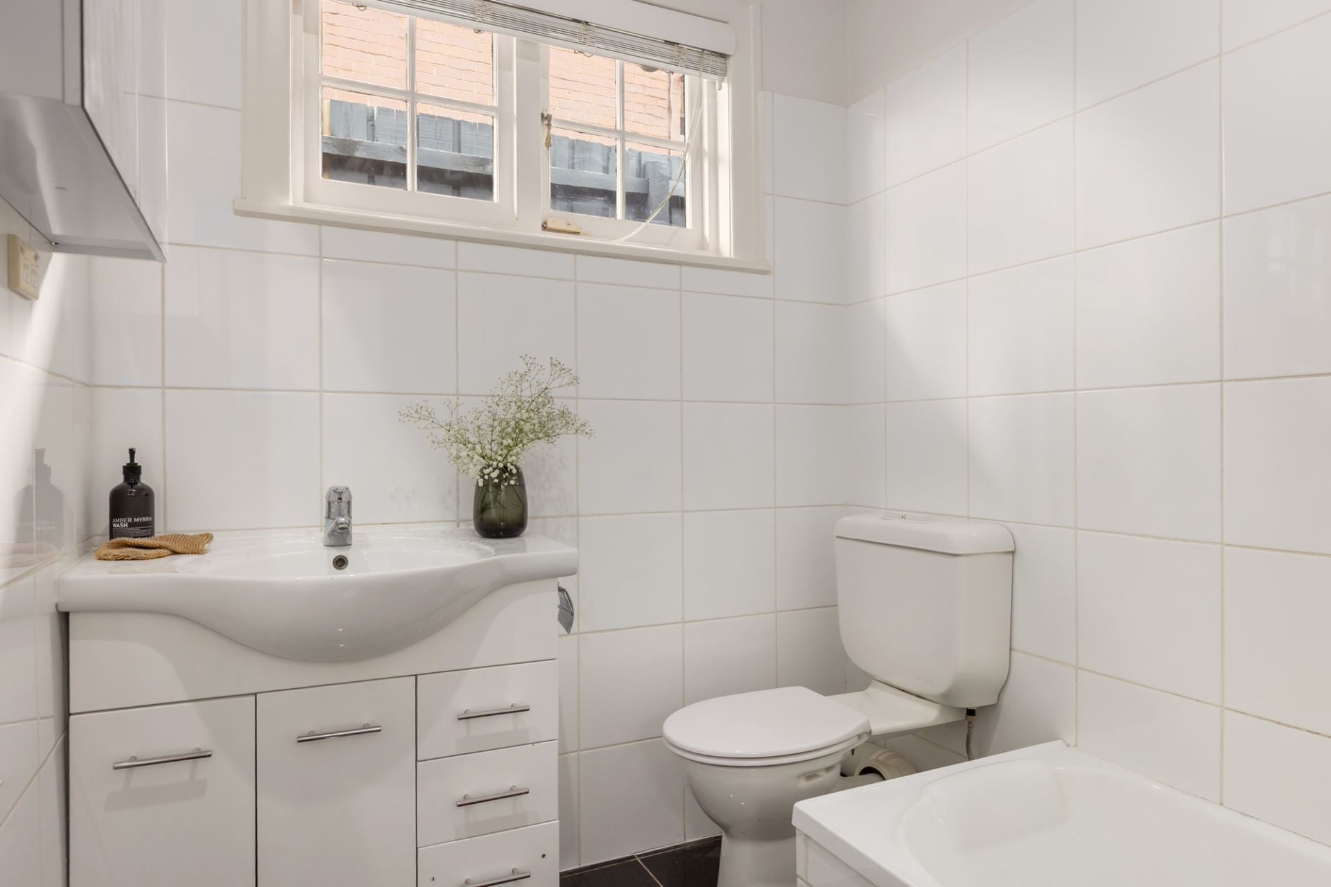 11 Canterbury Road, Toorak, Toorak - Thumbnail 8