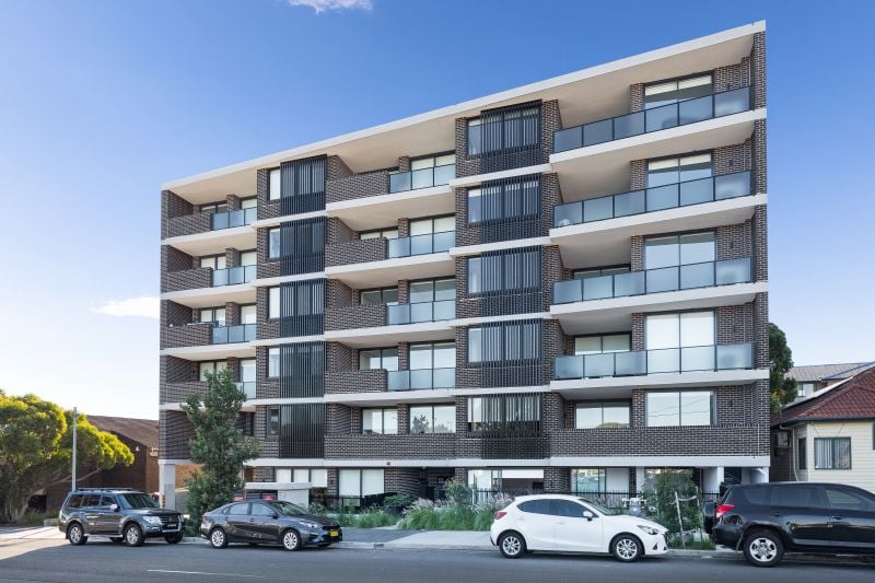 302/102-104 Caldarra Avenue ENGADINE 2233