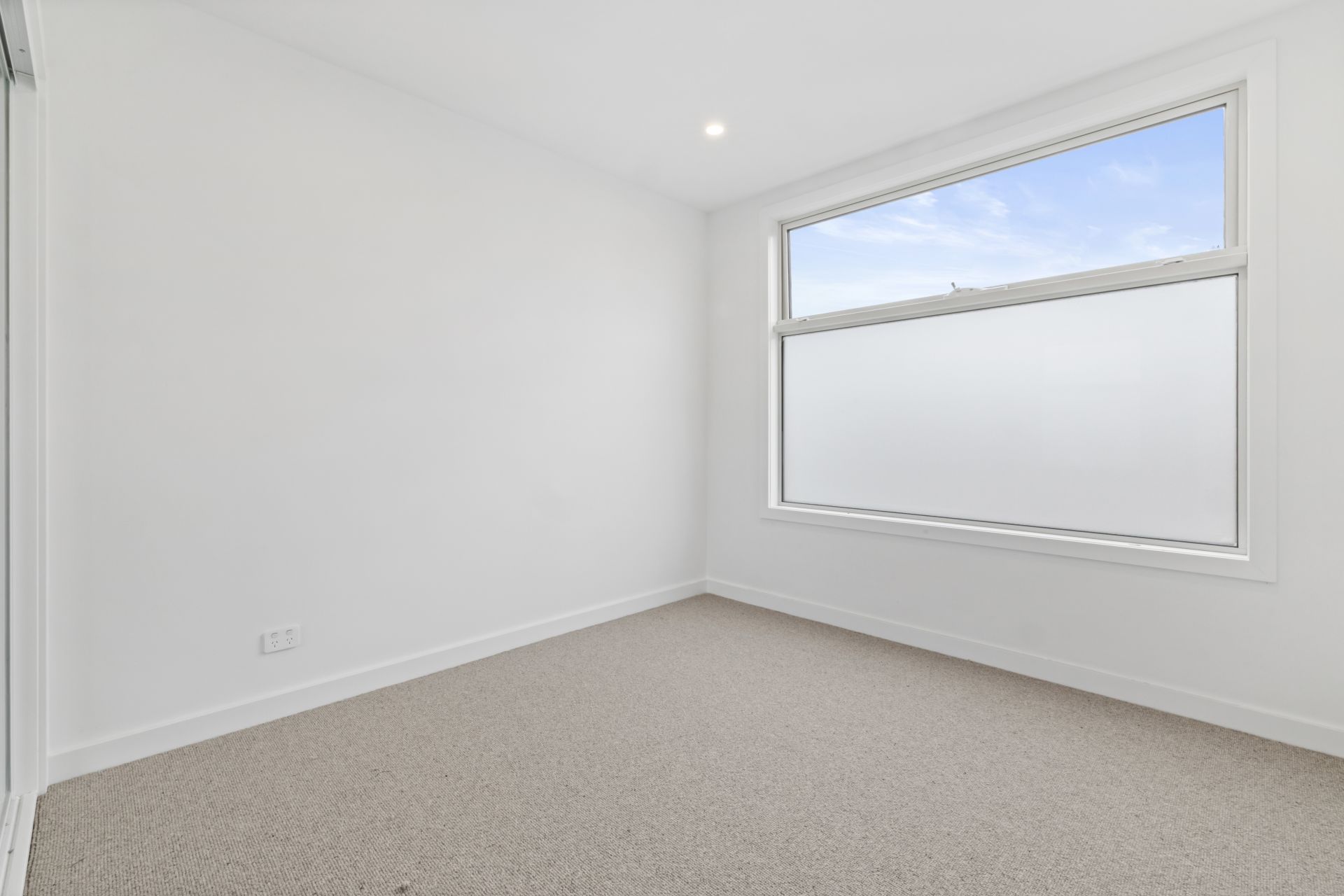 Simply Stunning Three-Bedroom Townhouse