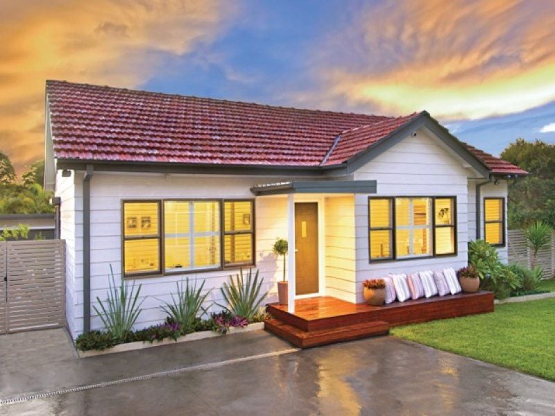 13 Burradoo Street CARINGBAH SOUTH 2229