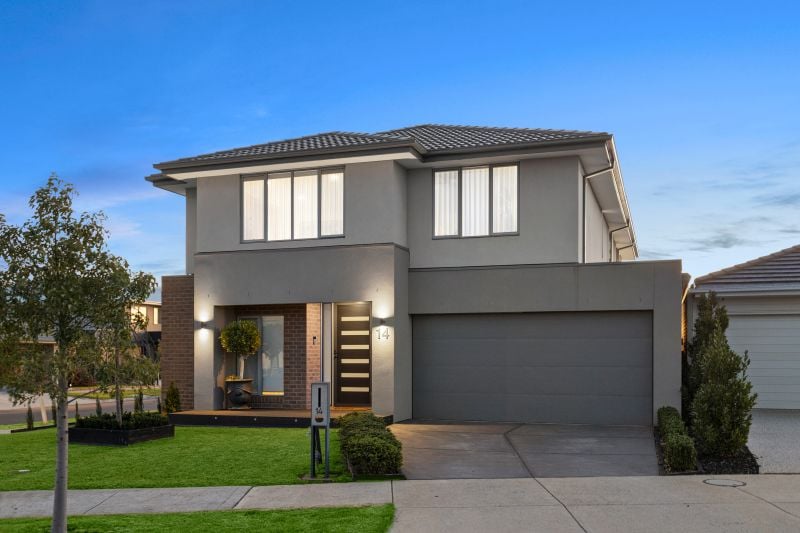 14 Roaming Drive, Fraser Rise