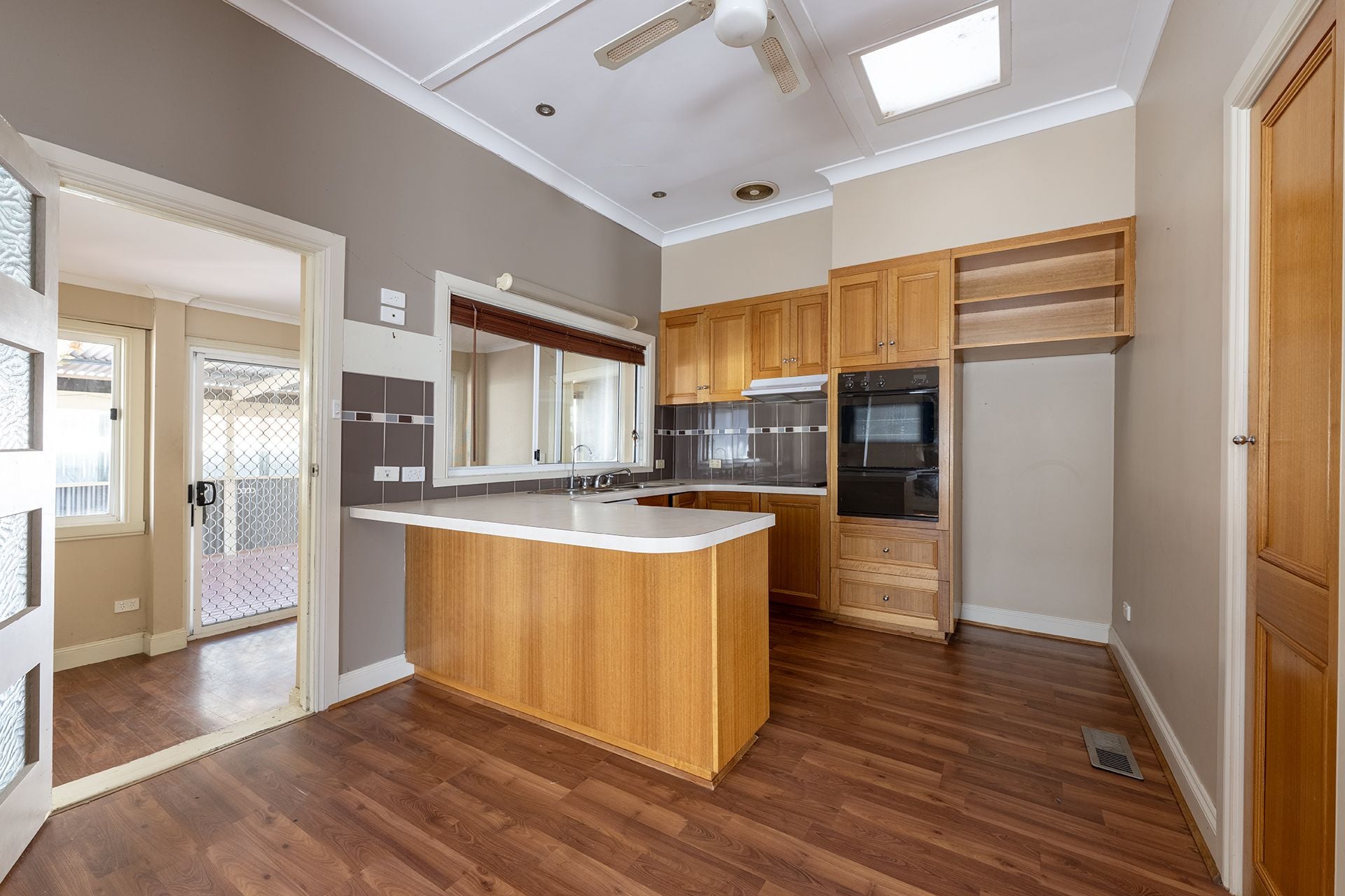 23 Natimuk Road Horsham VIC, Horsham - Thumbnail 2