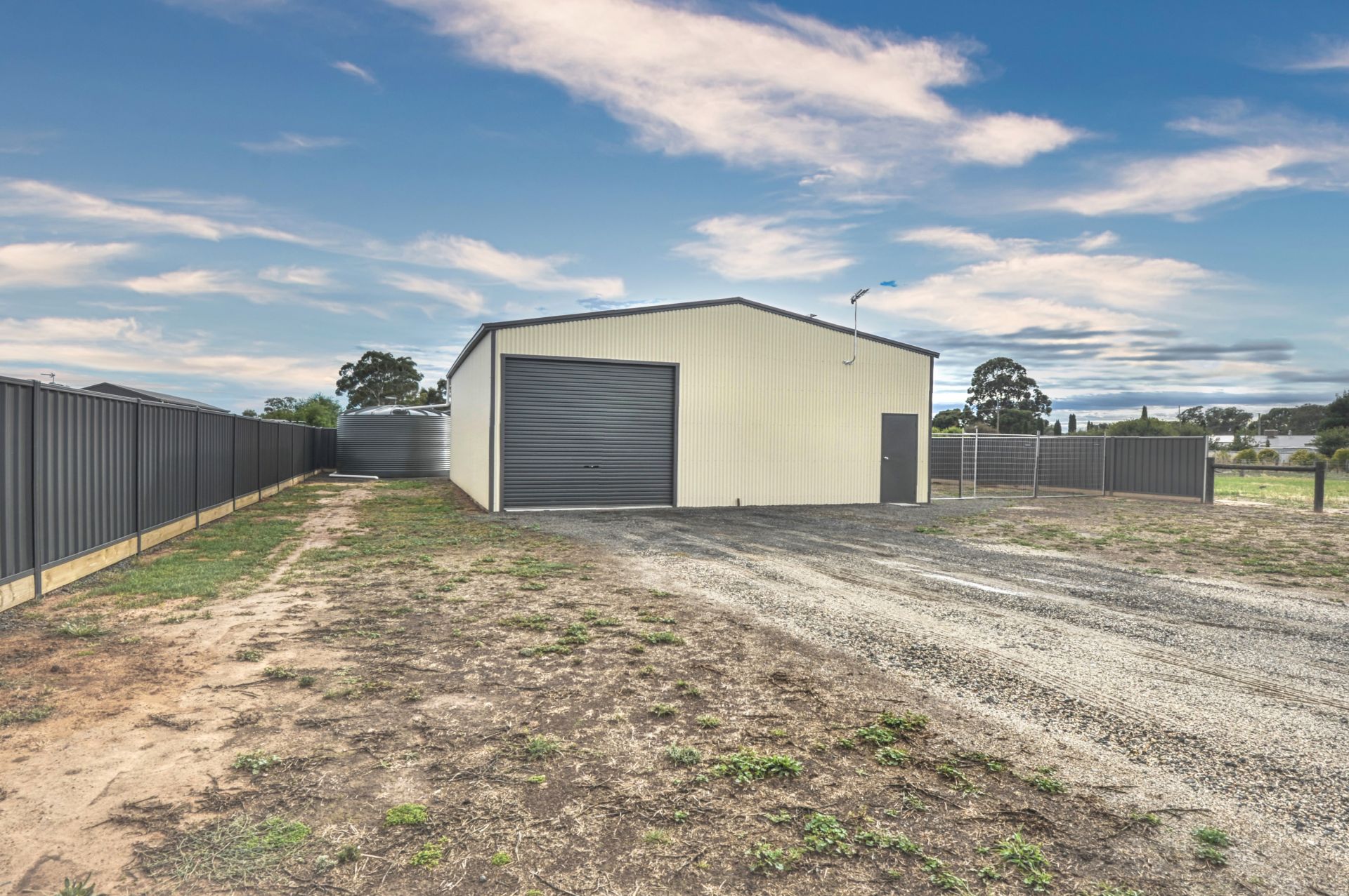 10 Gladstone Street, Talbot - Thumbnail 2