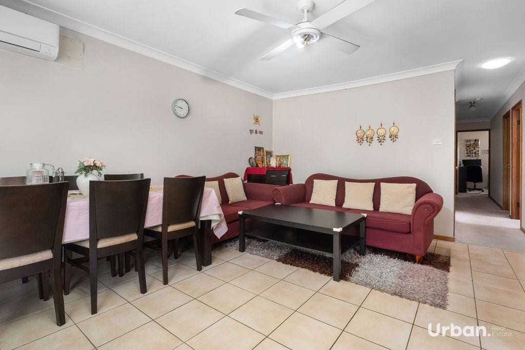 South Windsor 12A Loder Crescent