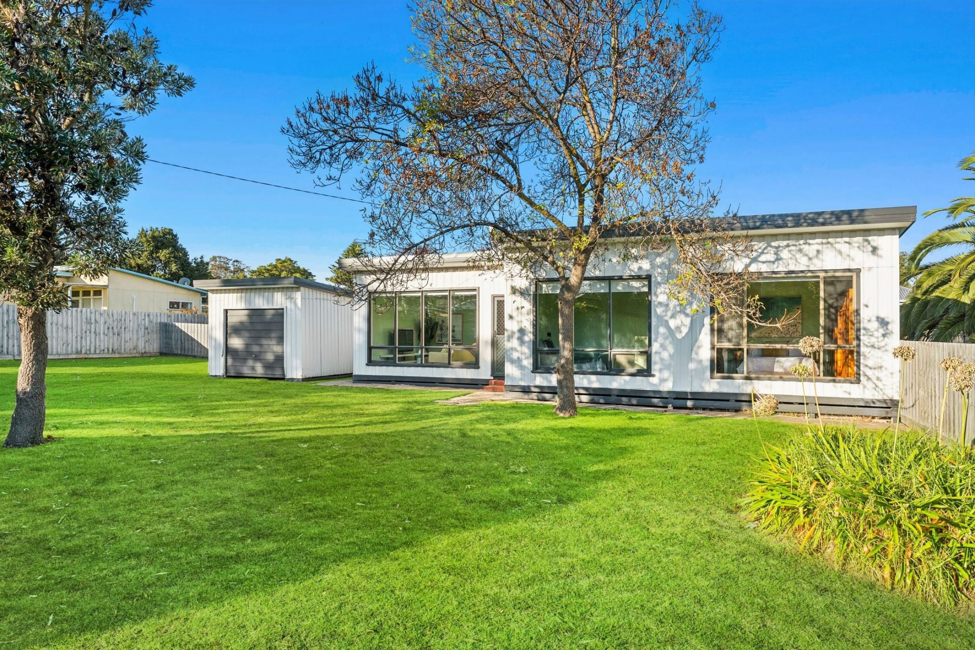 735 Batman Road, Indented Head - Image 1