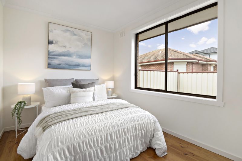 2/10 Goulburn Avenue, Reservoir