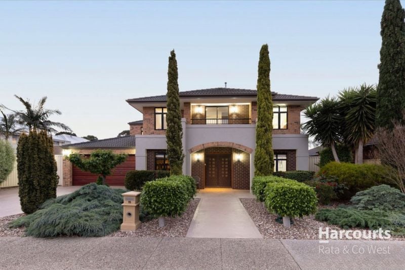15 Clementson Drive, Caroline Springs