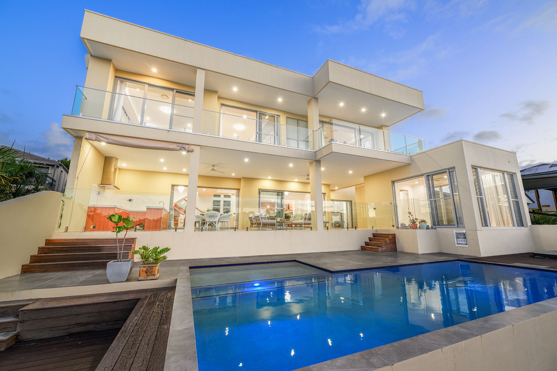 2106 Carlton Drive, Hope Island QLD 4212, Hope Island - Thumbnail 2