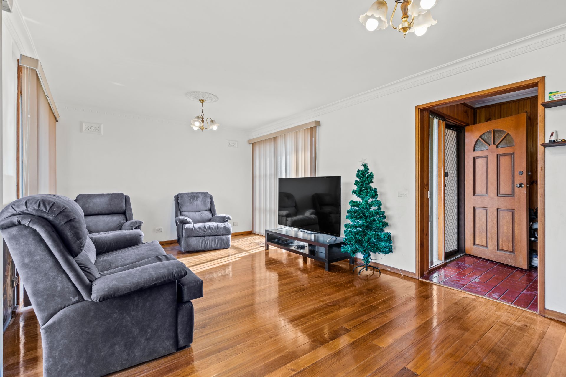 35 Felstead Avenue, Sunshine West - Thumbnail 3
