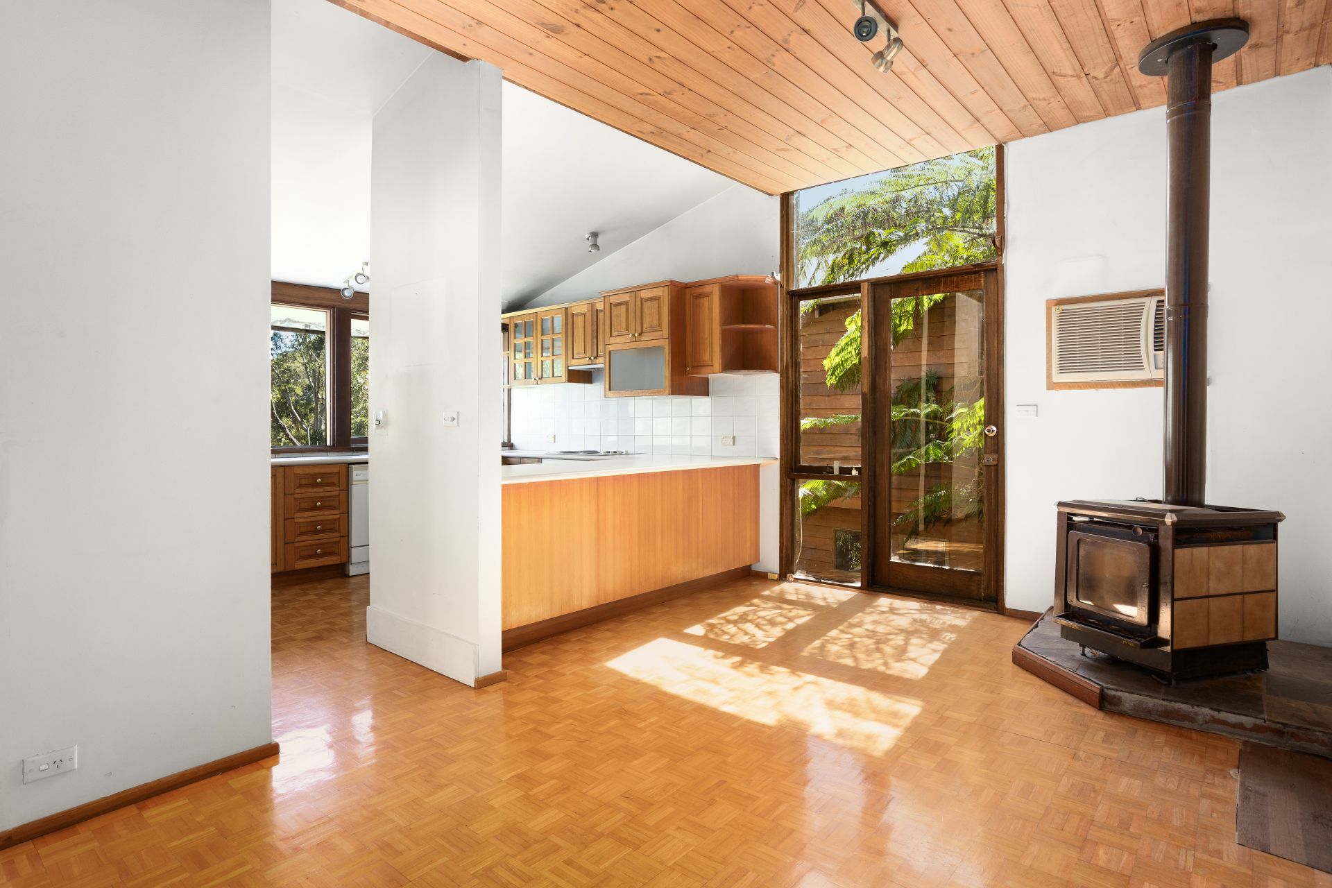 39 & 39A Hovea Place, Grays Point, Grays Point - Thumbnail 6