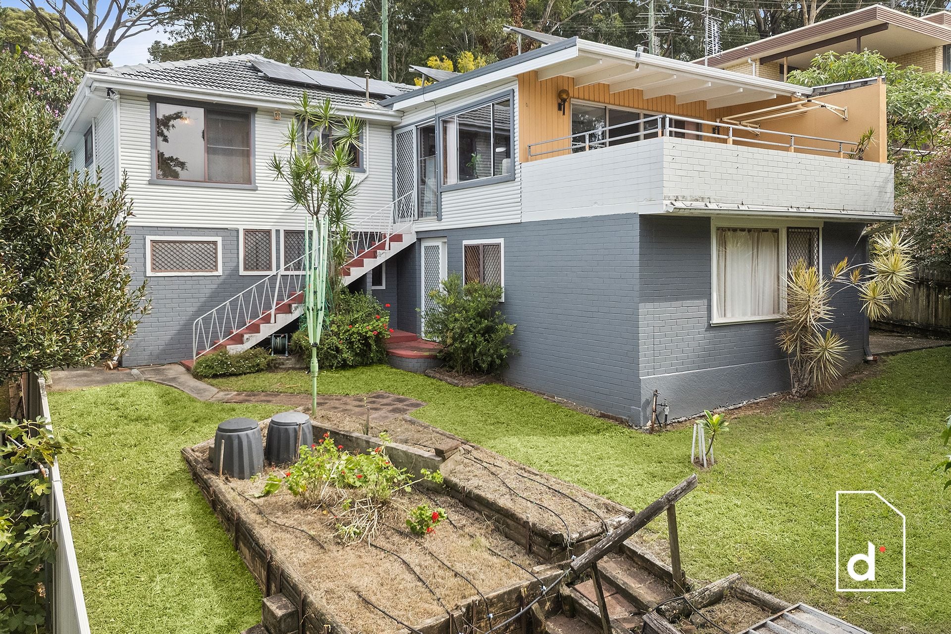 90 Robertson Street, Coniston NSW