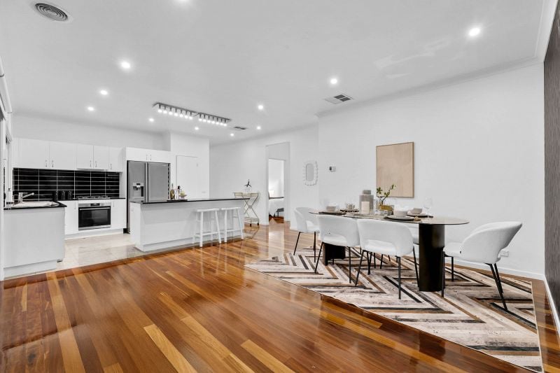 19 Stonebridge Rise, Epping