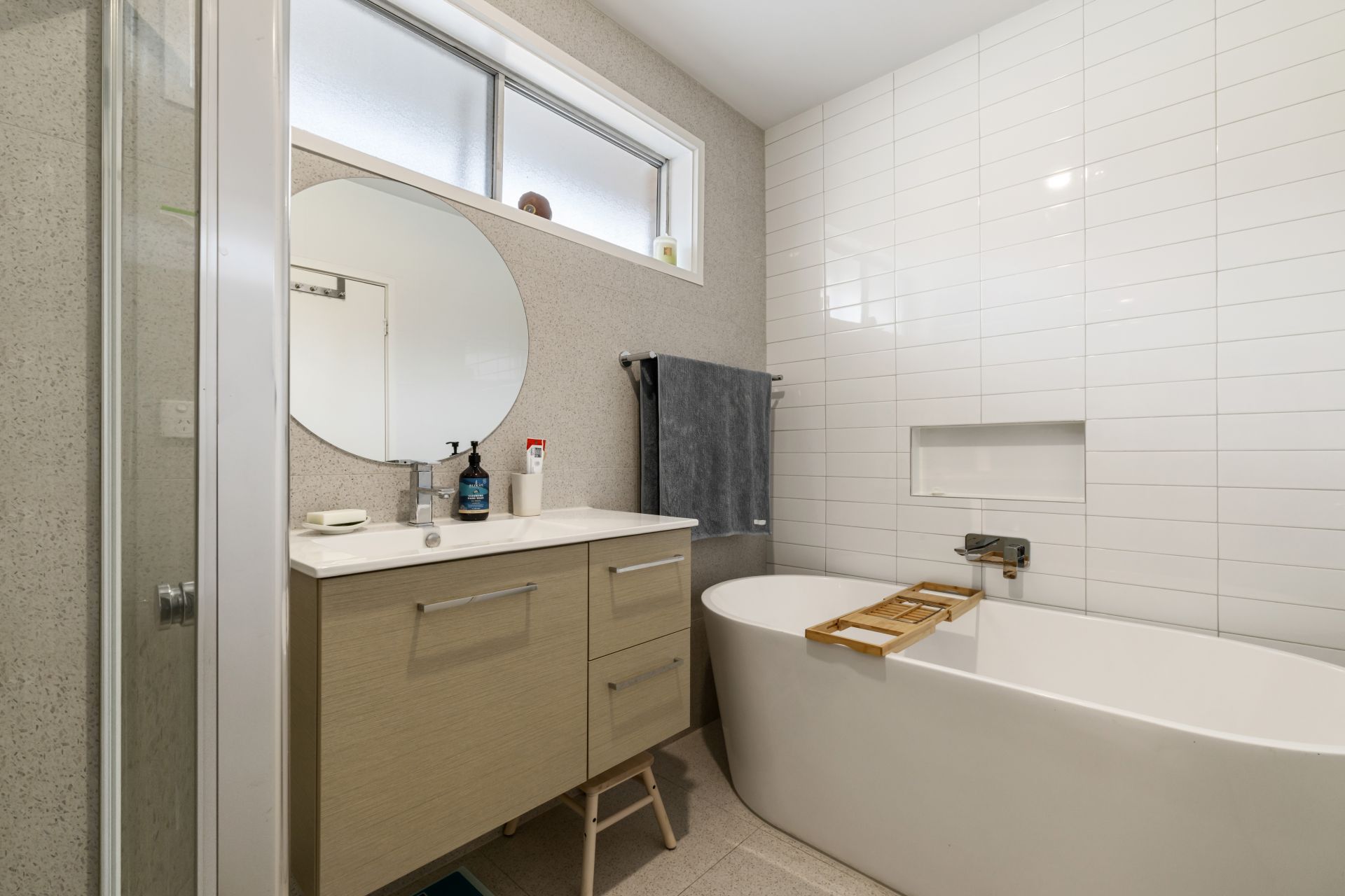 Stylish & Spacious 2-Bedroom Unit in the Heart of Reservoir