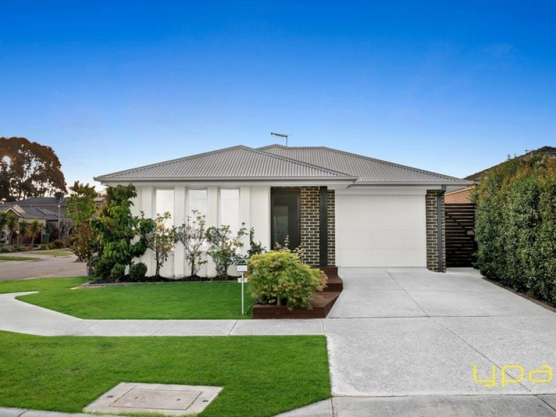 11 Cranbrook Circuit, OFFICER