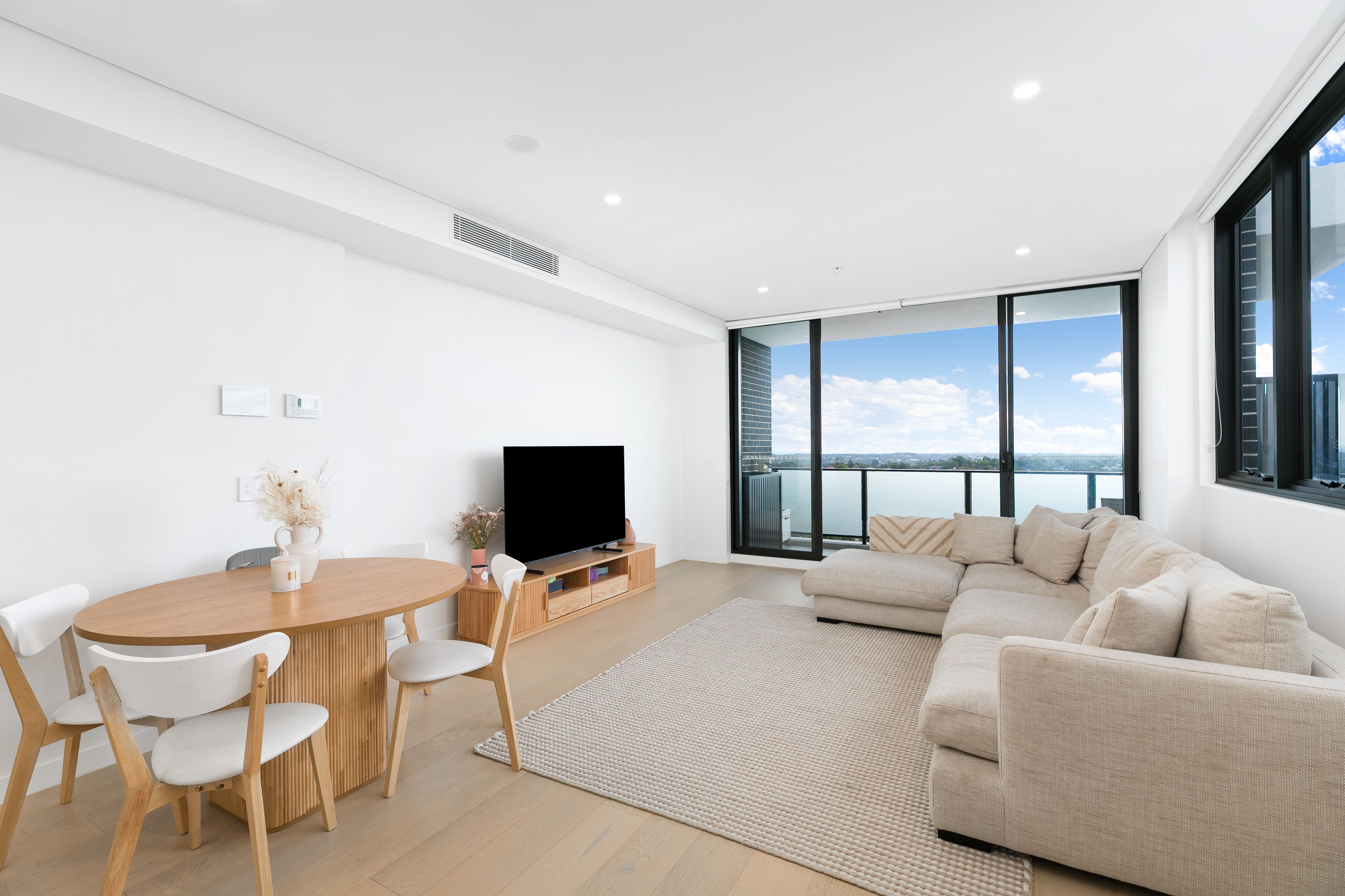 504/102-104 Caldarra Avenue ENGADINE 2233