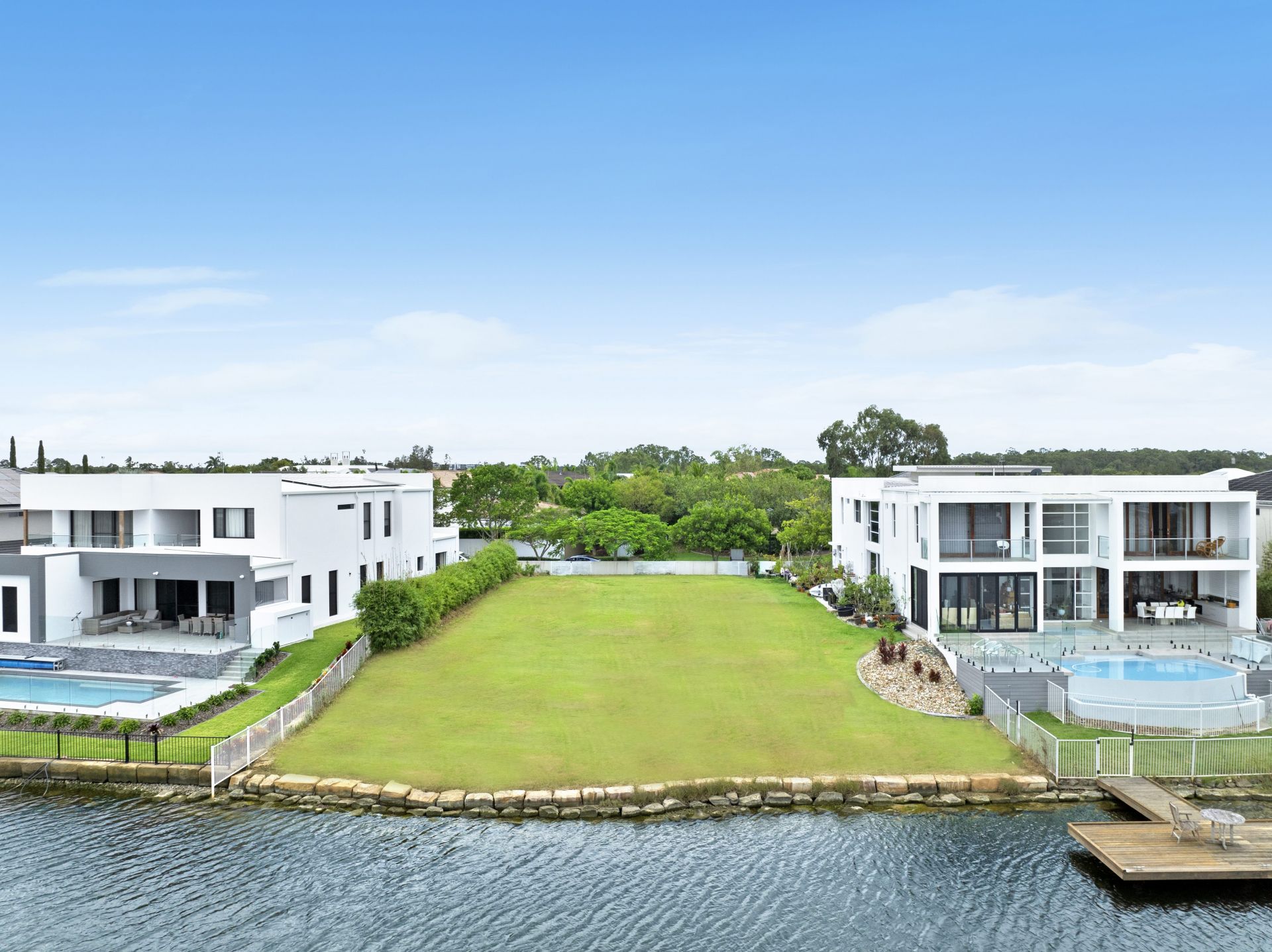 28 Pearl Beach Drive, Helensvale QLD 4212, Helensvale - Thumbnail 2