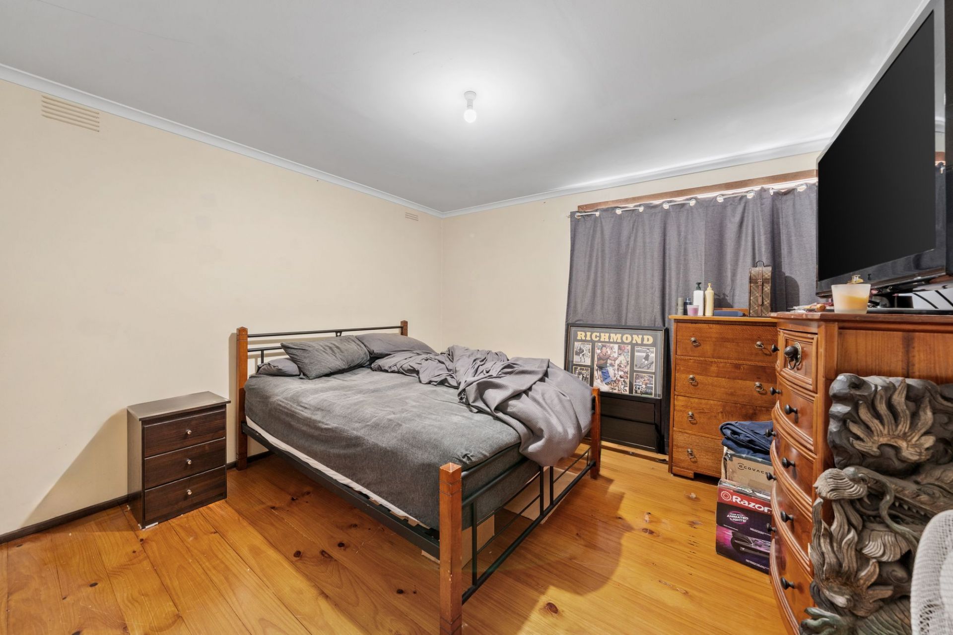 OPTIONS  APLENTY (With Approved Permit For 2 Townhouses)
