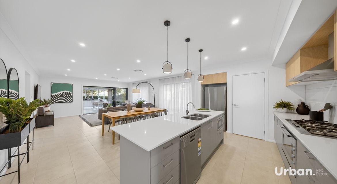 Chisholm 44 Settlers Boulevard