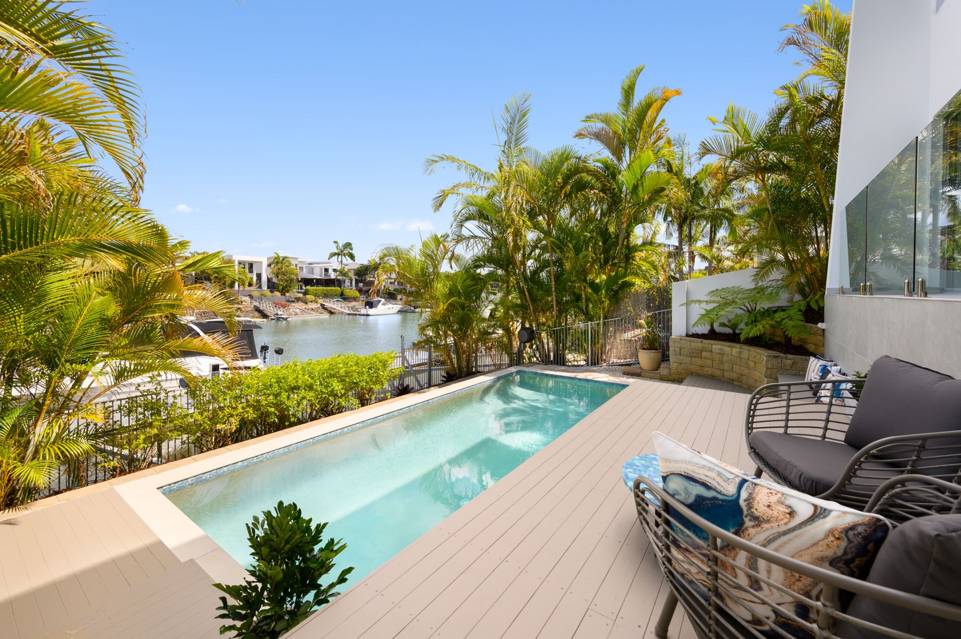 10 Quayside Drive, Helensvale - Thumbnail 2