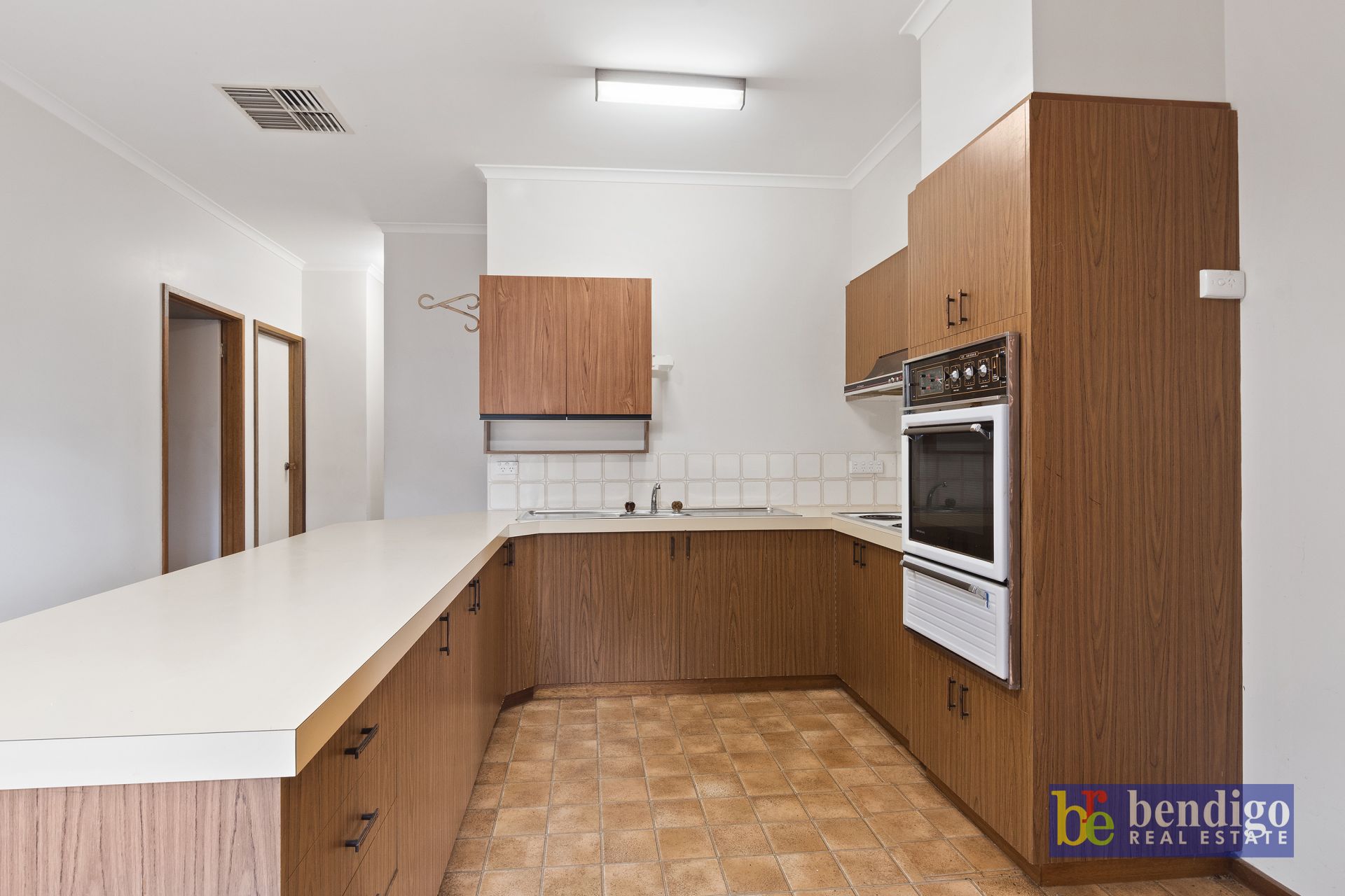 13 William Drive Kangaroo Flat VIC, Flat - Thumbnail 6