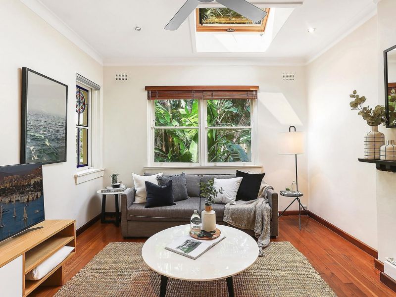 Modern Two-Bedroom Apartment in Prime Location