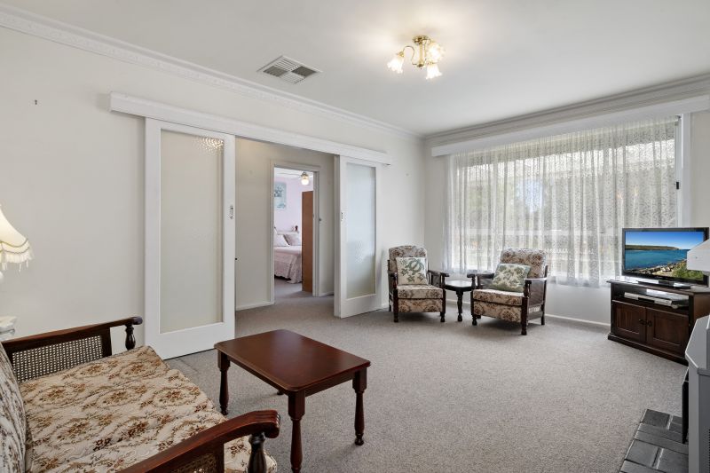 125 The Fairway, Kingsbury