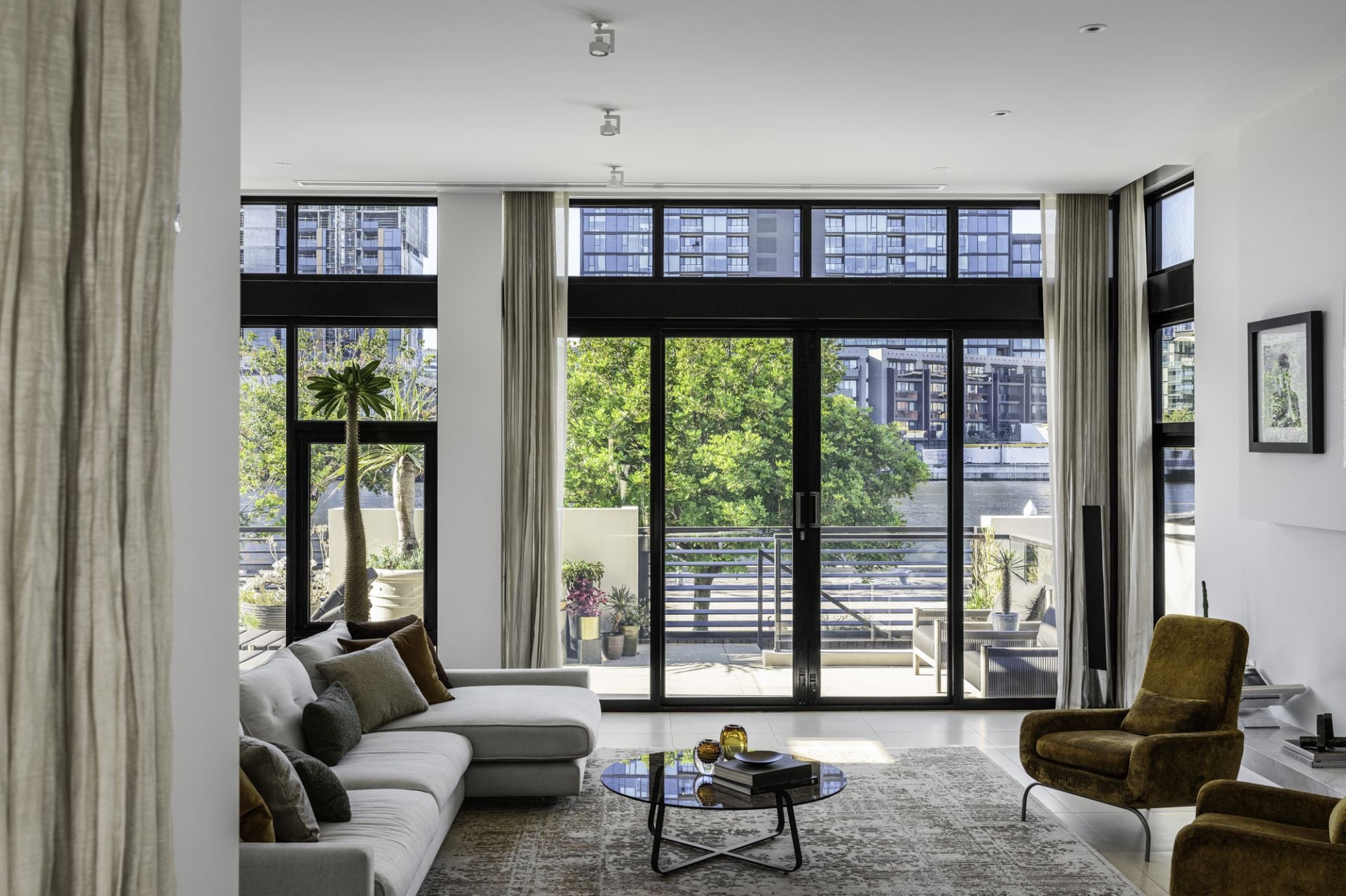42 South Wharf Drive, Docklands, Docklands - Thumbnail 4
