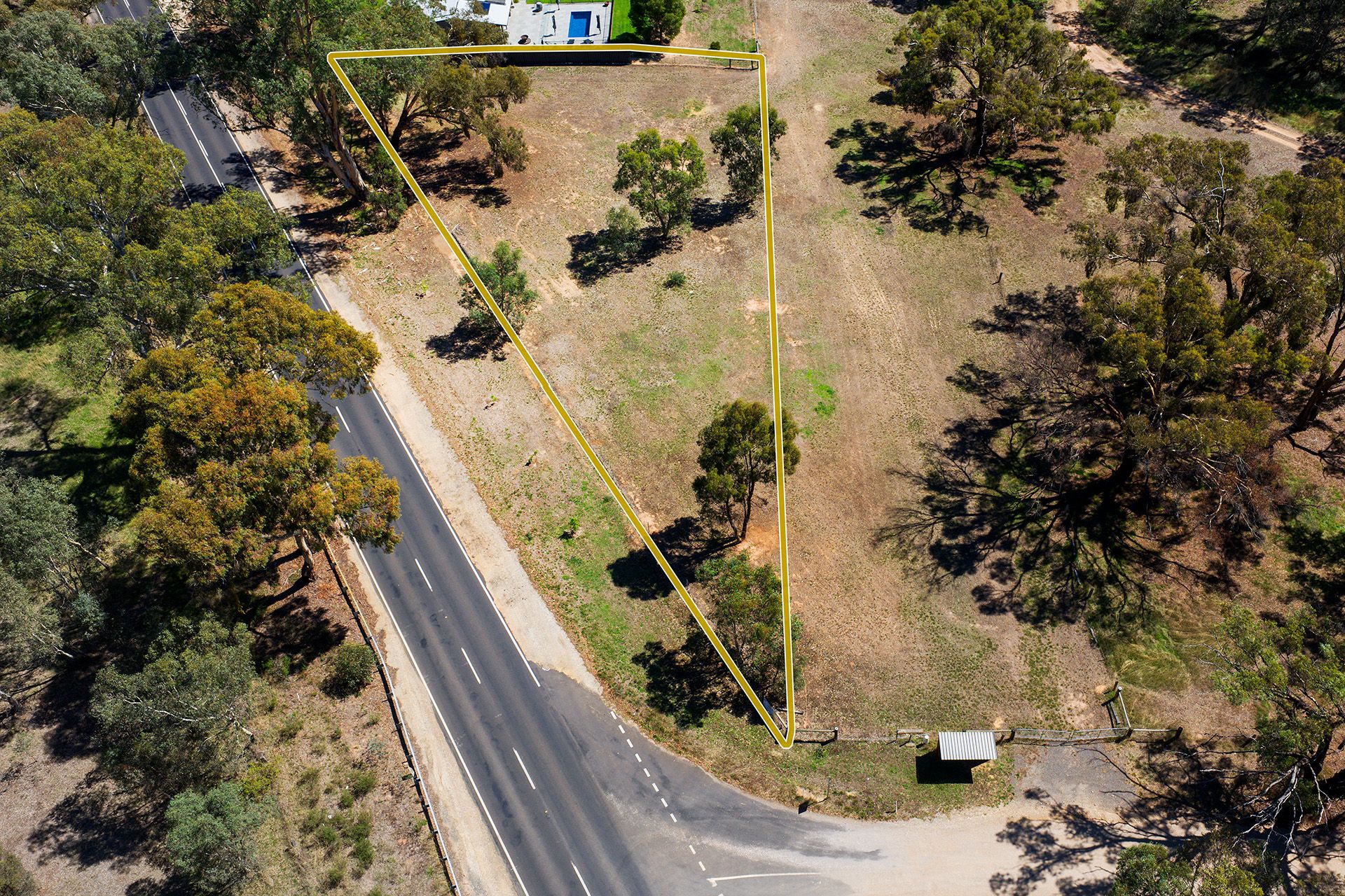 13 & 14/24-32 Gallway Street, Castlemaine - Image 1