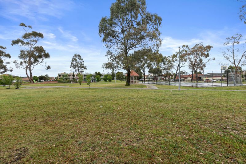 10 Richmond Terrace, Roxburgh Park