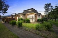 13 Bright Avenue, Epping