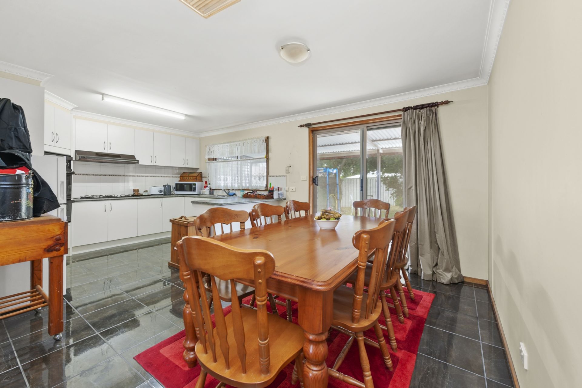 1 Powlett Street, Carisbrook - Thumbnail 4
