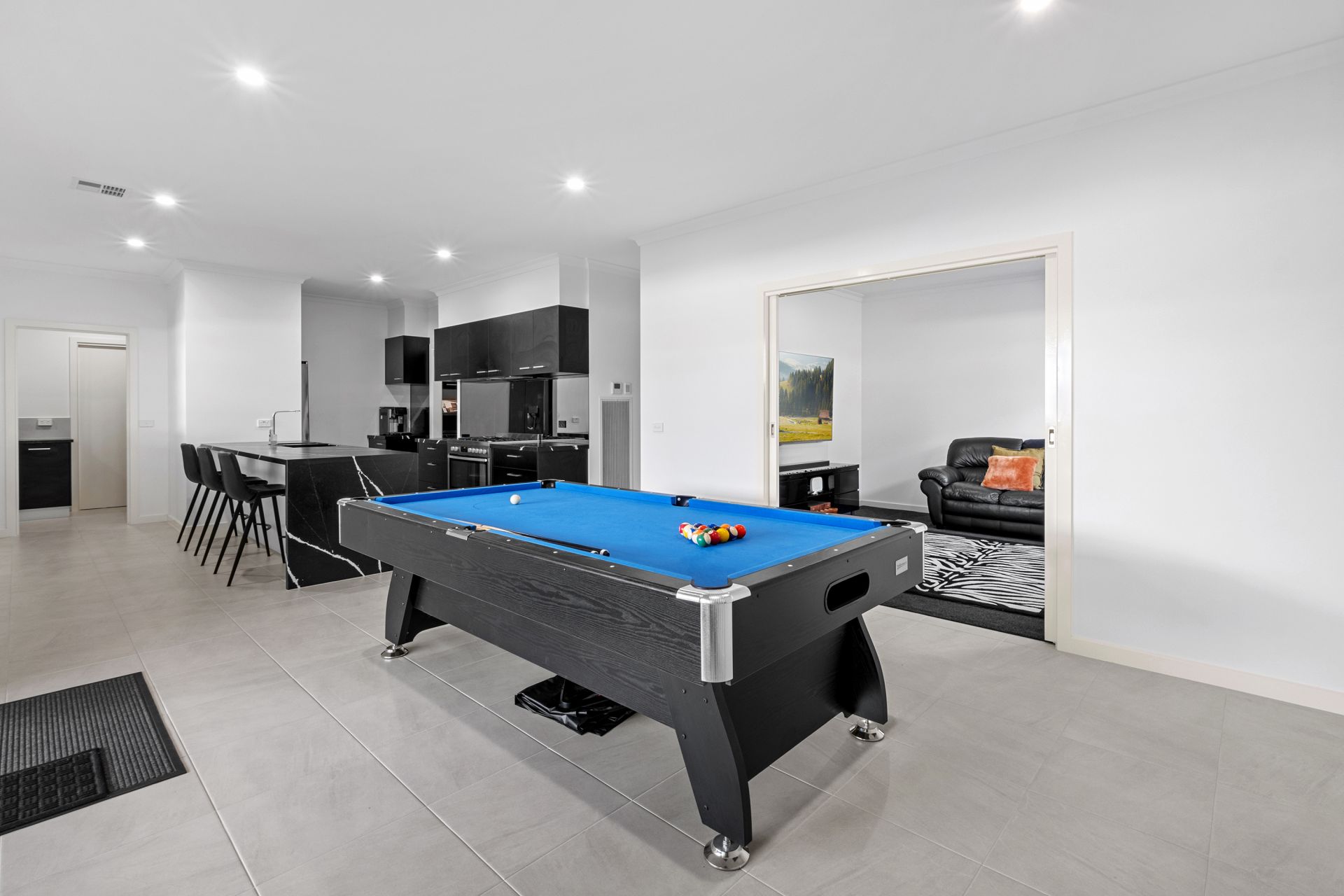 19 Cloverfields Drive, Epsom, Epsom, Epsom - Thumbnail 5