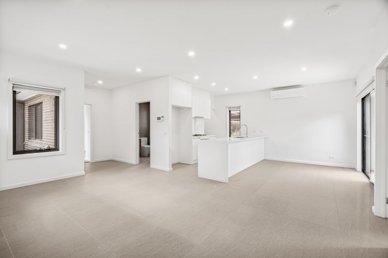 2/37 Tramoo Street, Lalor