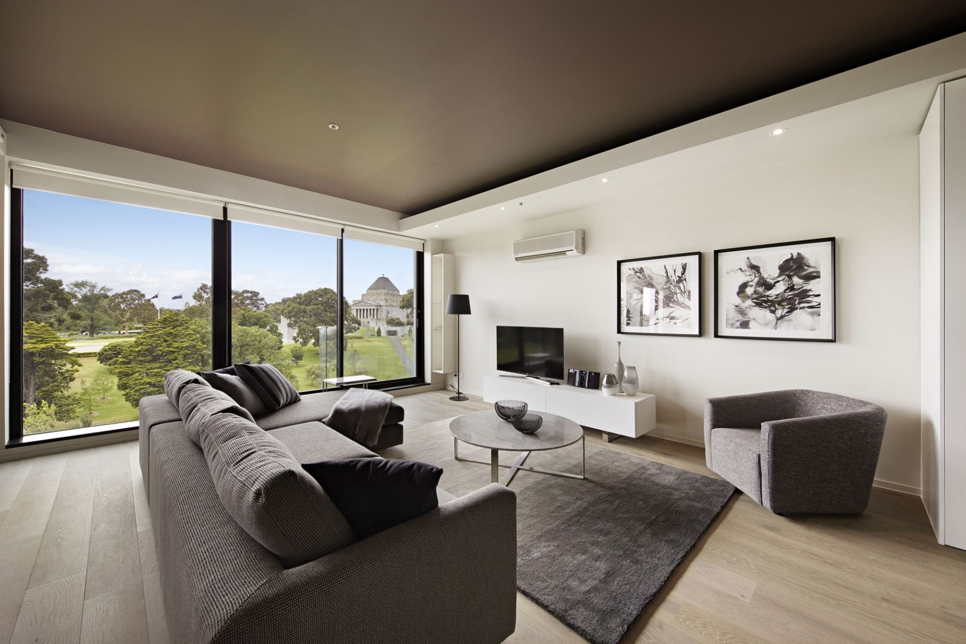 602/320 St Kilda Road, Southbank, Southbank - Thumbnail 2