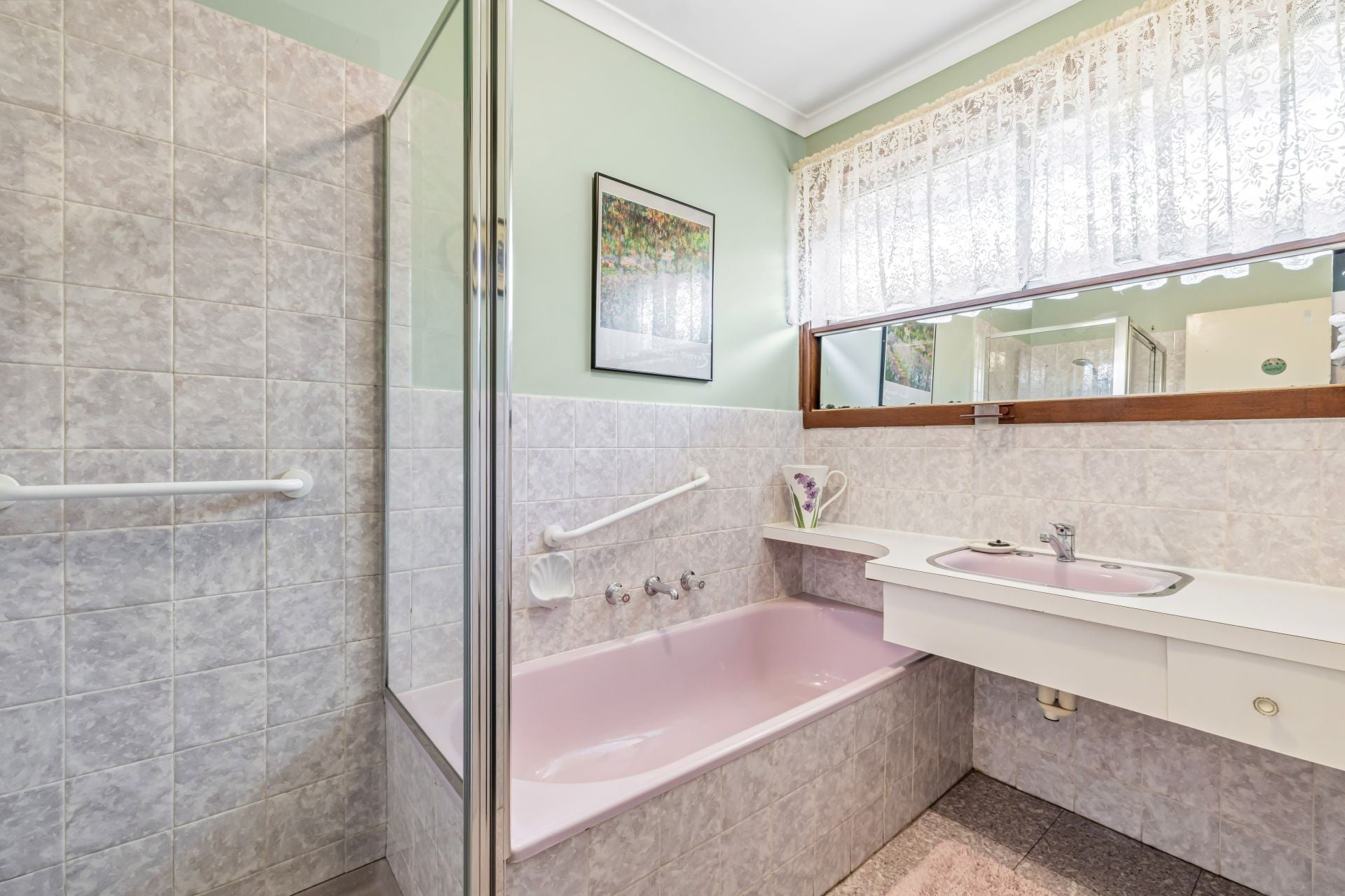 Family Comfort In A Prime Lalor Location