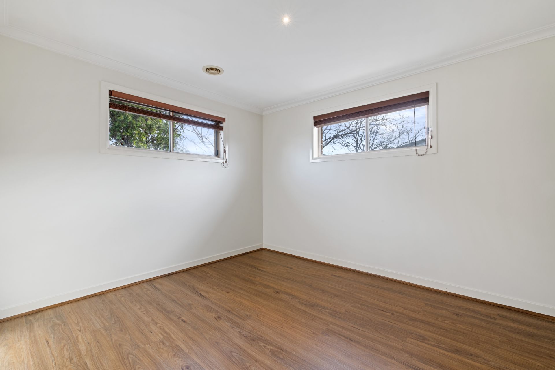 STYLISH 3 BEDROOM TOWNHOUSE