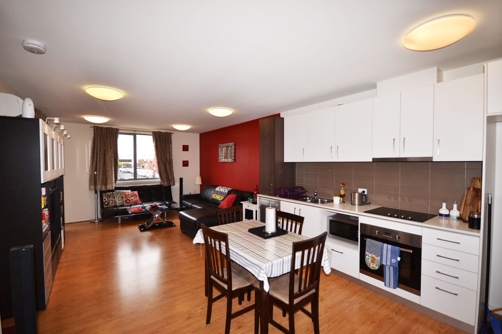 SOLD OFF-MARKET

Stylish One-Bedroom Apartment – Perfect For Investors Or First-Home Buyers!