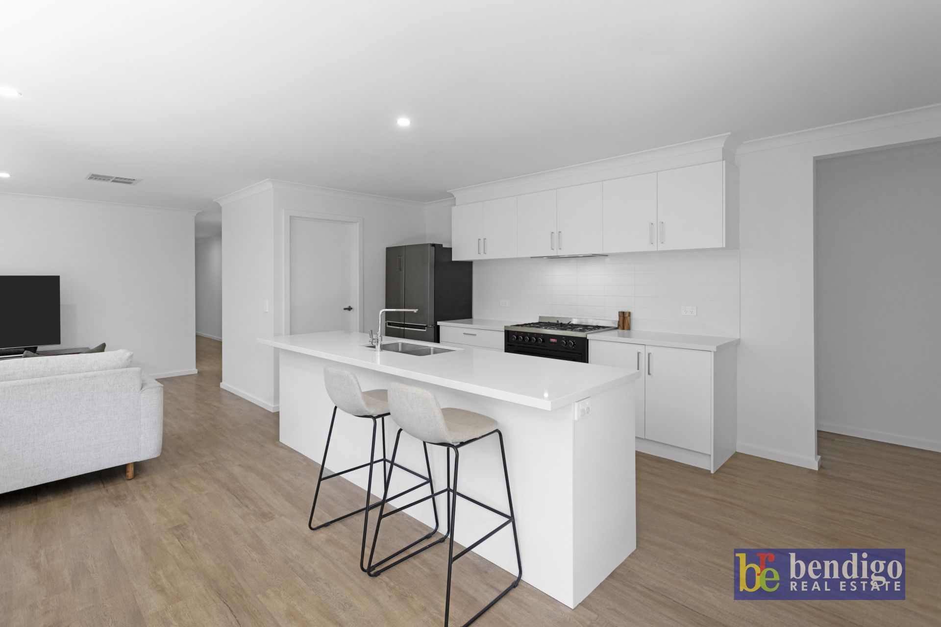 7 Hesse Avenue Flora Hill VIC, Hill - Thumbnail 3