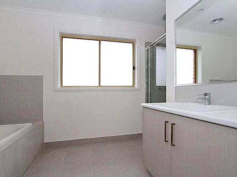 8 Malindi Court, South Morang