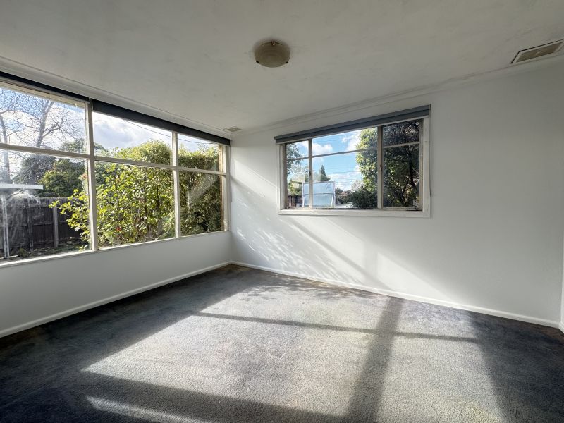 1/71 Pine Street, Reservoir