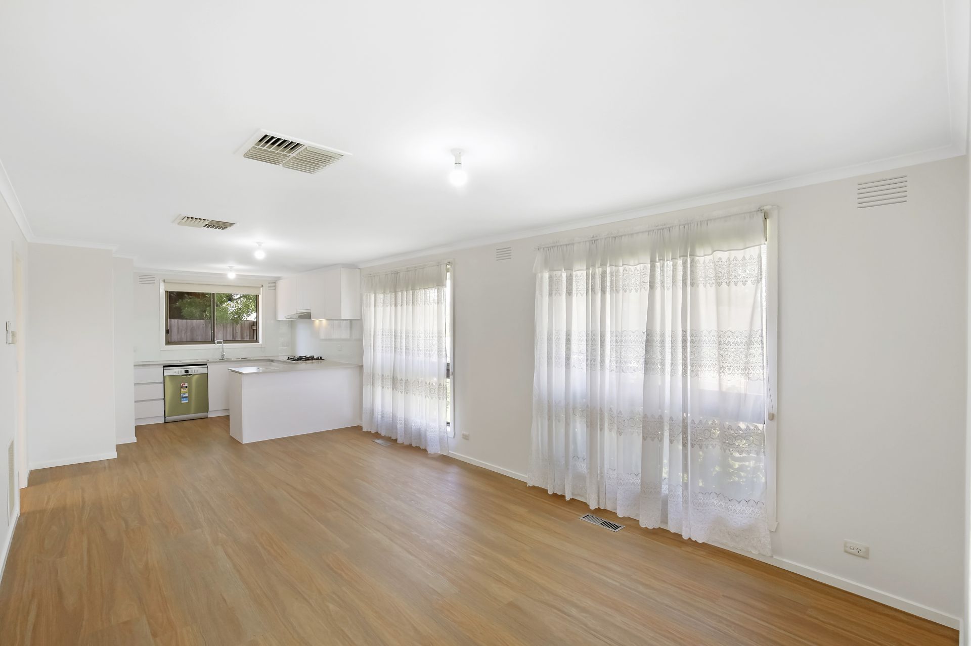 Large Modern Unit Waiting For You
