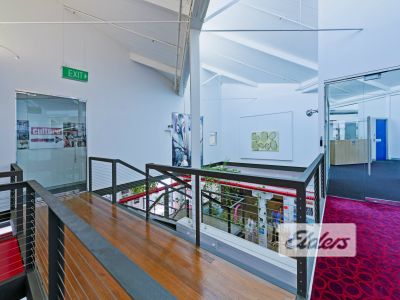 CREATIVE WOOLSTORE OPPORTUNITY!