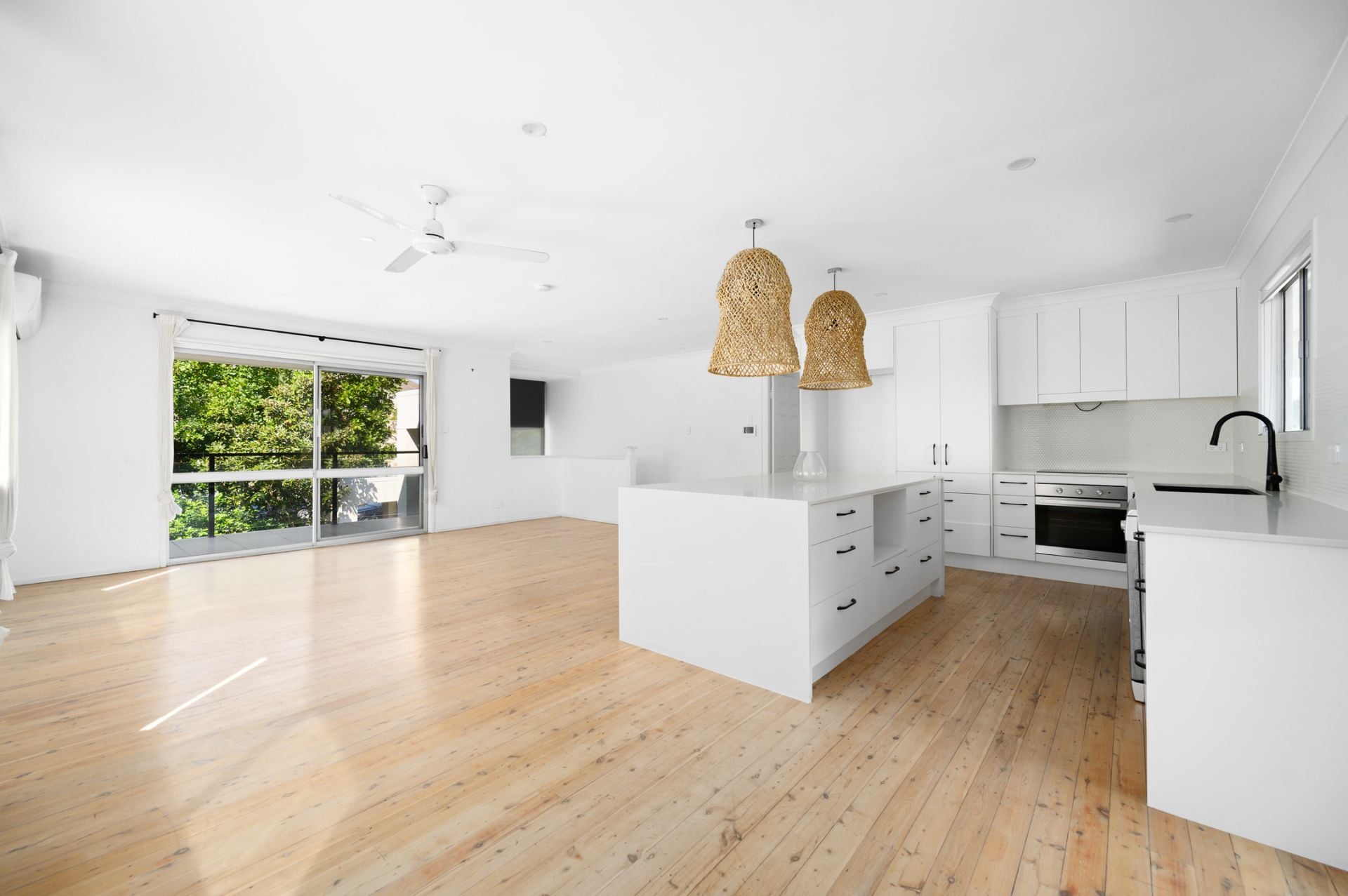 244 Bayview Street, Hollywell QLD 4216, Hollywell - Thumbnail 2