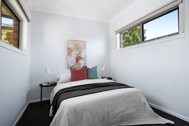 3/155 Rathcown Road, Reservoir