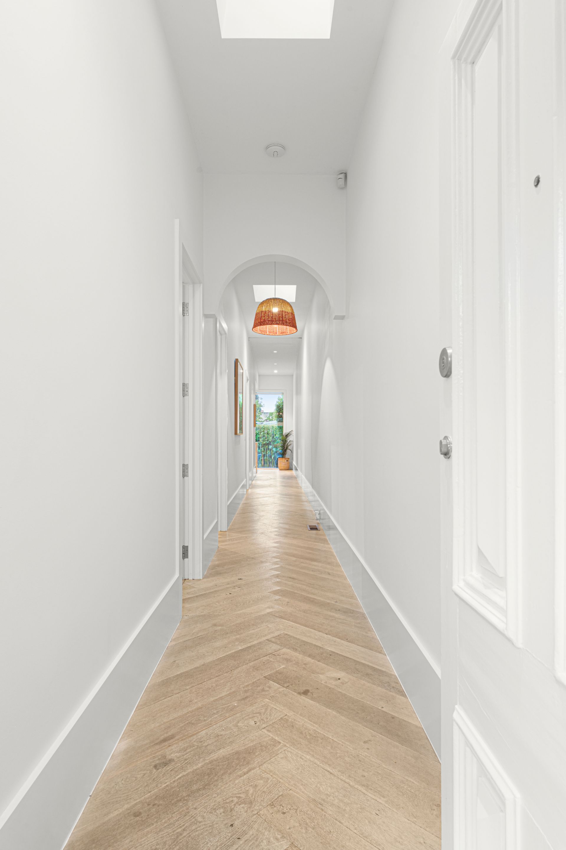 49 Canterbury Road, Toorak, Toorak - Thumbnail 2