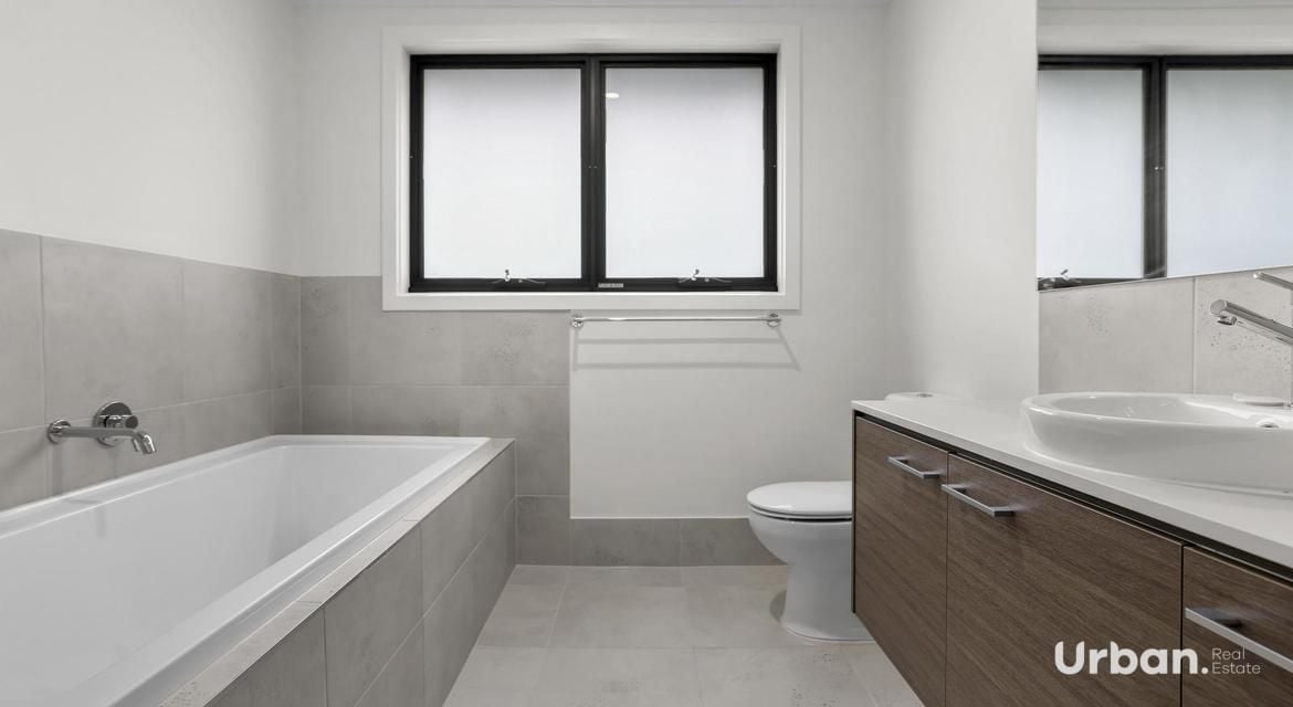 Austral 386 Tenth Avenue