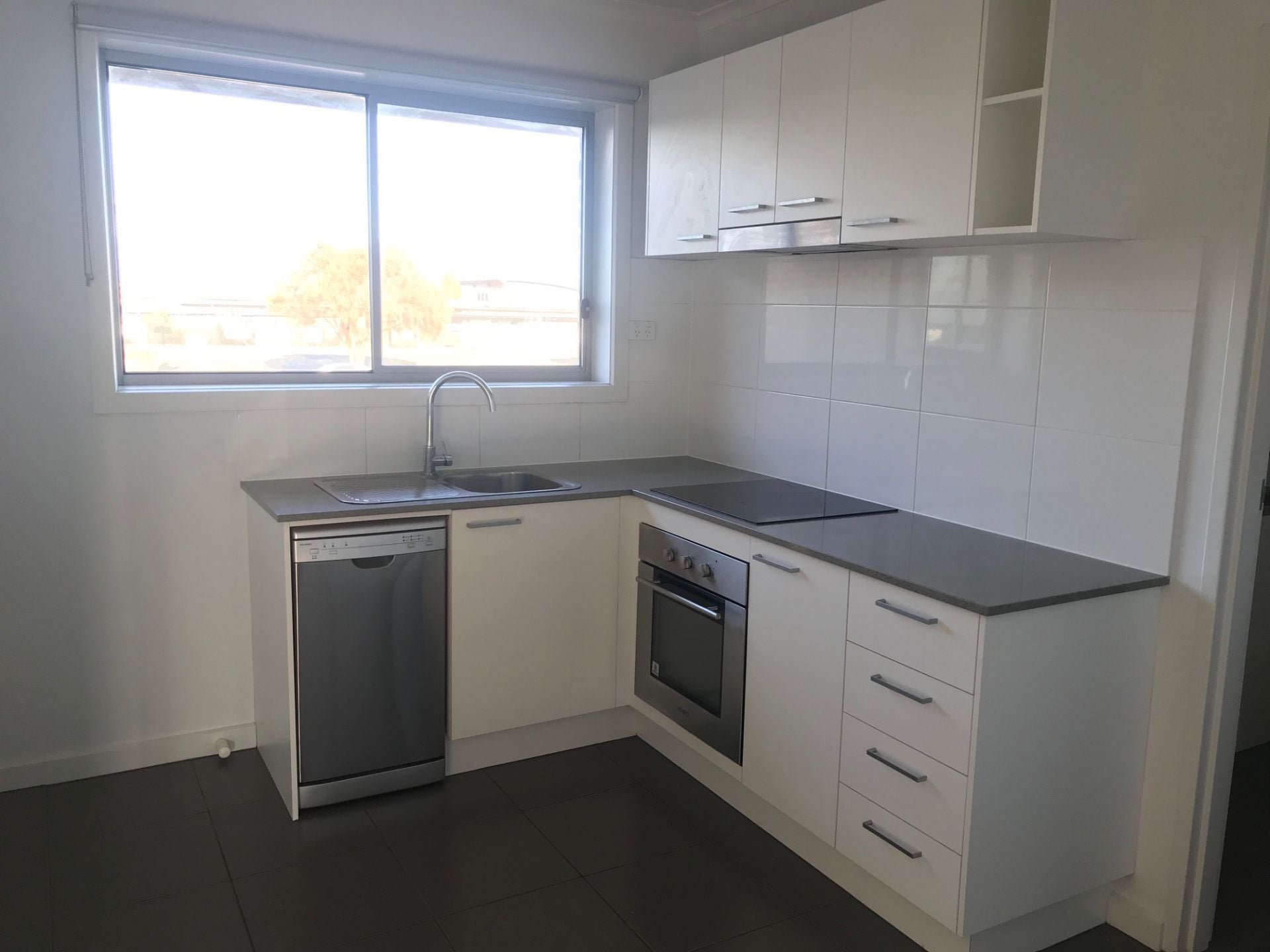 8/66 Simmons Drive Seaholme VIC, Seaholme - Thumbnail 2