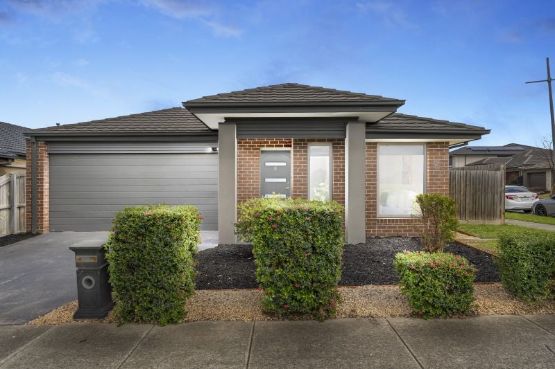 8 Cerridwen Street, Epping